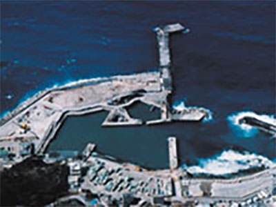 神津島港